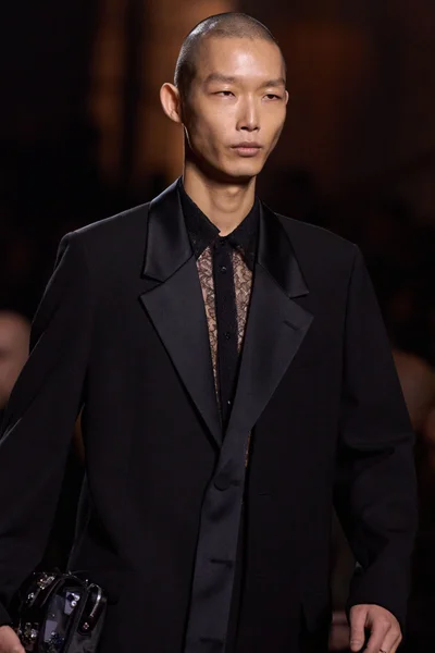Look 148